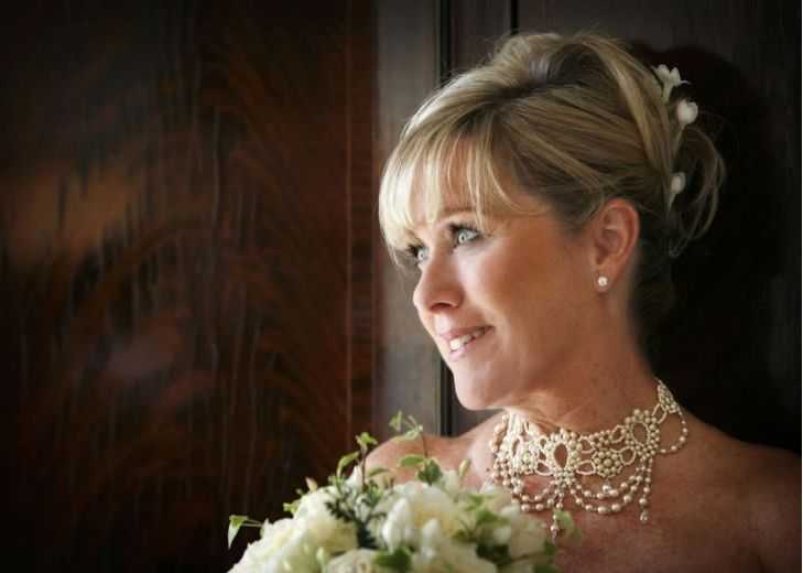Featured Photo of Wedding Hairstyles For Older Bride