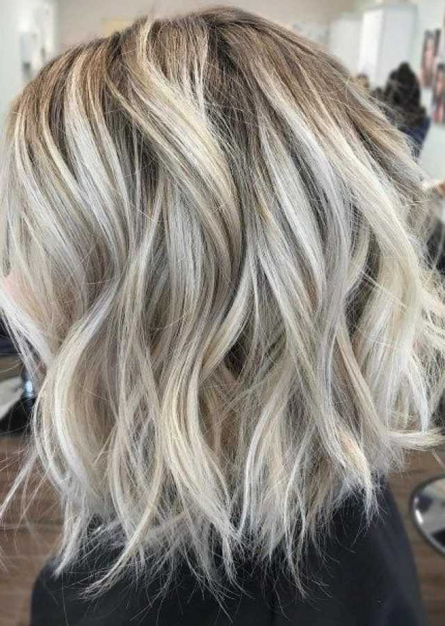 Messy, Wavy & Icy Blonde Bob Hairstyles