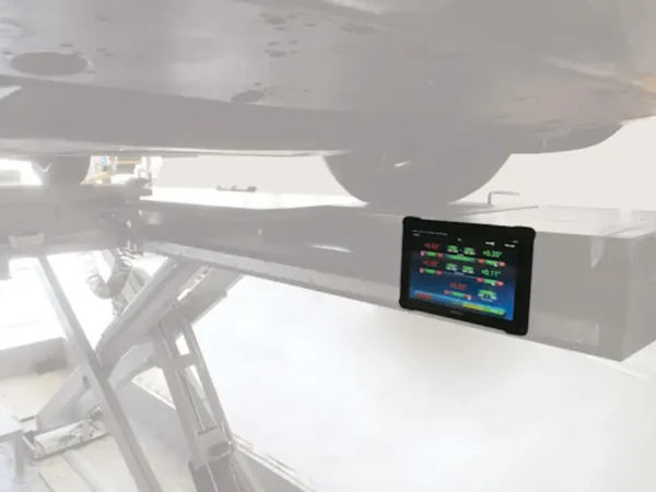 Wheel Aligner Space SPTD2.0 WIFI CCD tablet on lift column