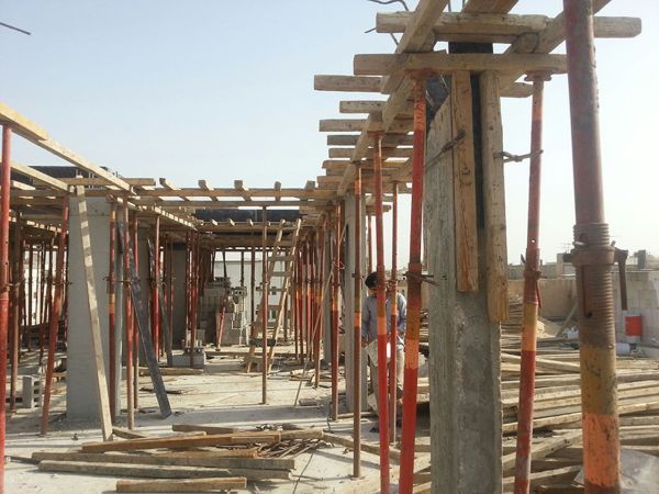 مشروع مقاولات بناء العظم للفلل والعمائر والمحلات في حي الياسمين
