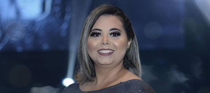 Maressa Cruz apresenta o single "Não me Deixe"