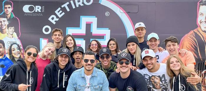 Paulo Alberto dá mentoria a tiktokers em grande evento