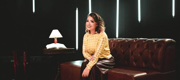 Rachel Malafaia lança seu single novo single Rendido Estou