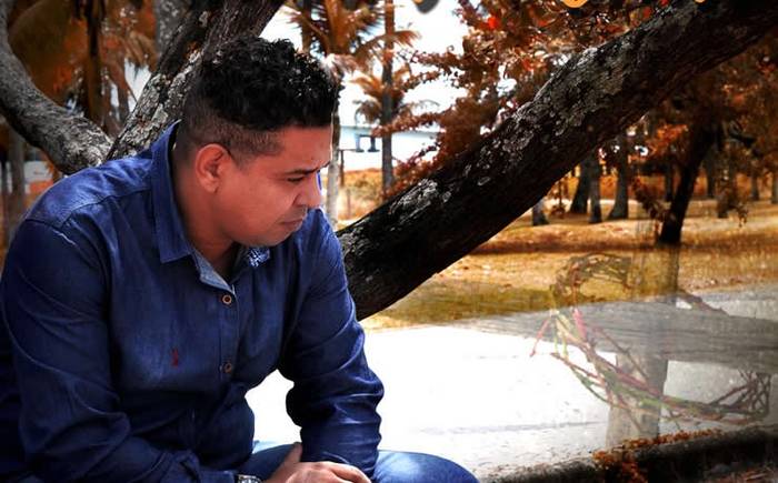 Dirley Silva lança versão da canção "Primeiro Amor"