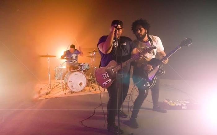 Com participação do rapper Lito Atalaia, Banda Khorus lança releitura de “A Voz do Brasil”