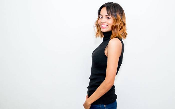 Débora Alezandro apresenta o single ‘A Alma Grita’