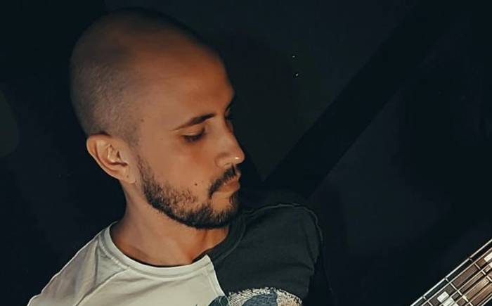 Do sertanejo ao pop rock – Baixista Deyvid Marques completa 10 anos de carreira