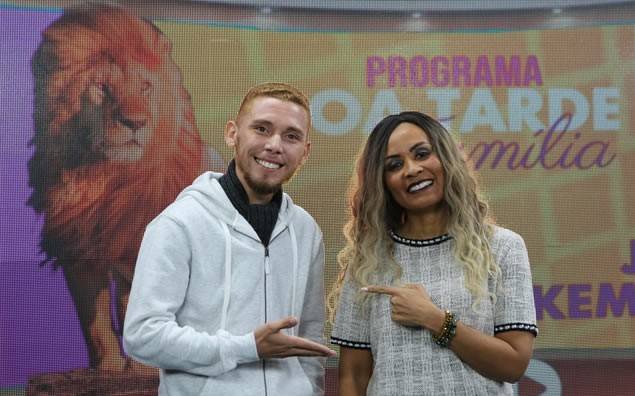 Confira a entrevista de Jolie Kempers com Jonas Netto, CEO da empresa Clipe Gospel