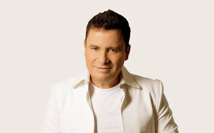 Cantor Neir Menezes disponibiliza coletânea de sucessos dos anos 80 nas plataformas digitais
