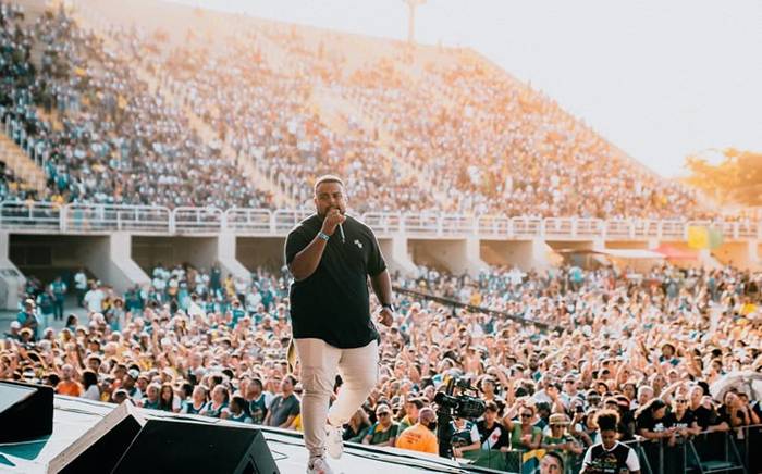Dan Nascimento comove multidão na Marcha Para Jesus com música autoral