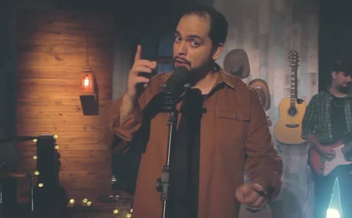 O sertanejo Gusttavo Silva lança seu novo single "Semáforo de Deus" pela Graça Music