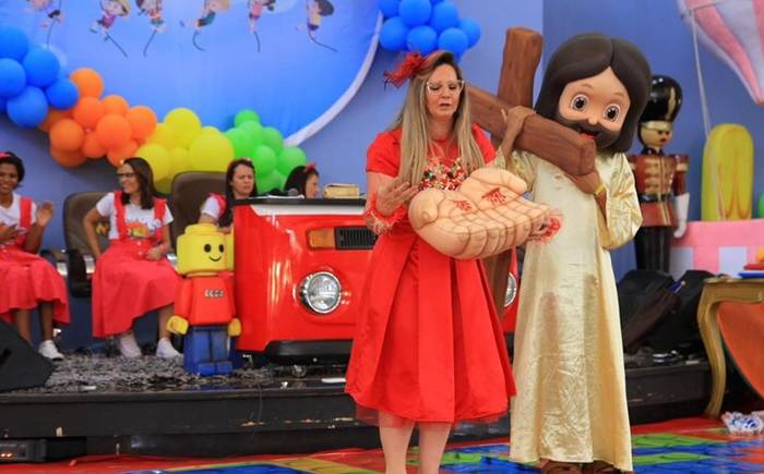 Missionária alerta cristãos sobre as crianças: “esse rebanho precioso está em perigo”