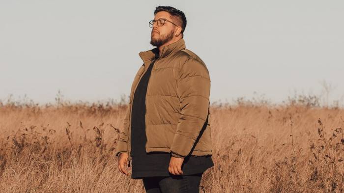 Gabe Marchesi lança a canção “Pra Sempre Aleluia”