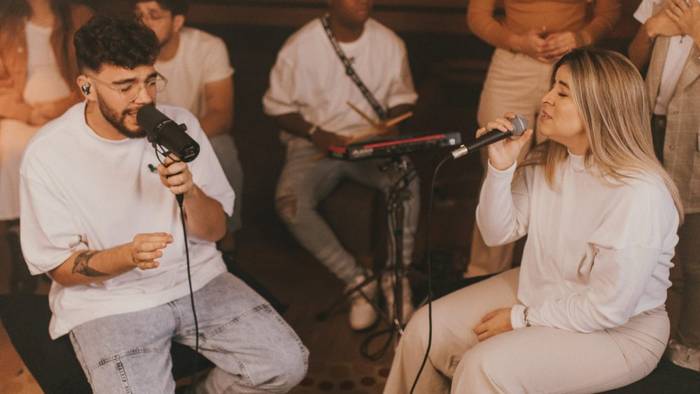Gabriell Júnior e Carol Braga lançam a releitura de “Renova-me”
