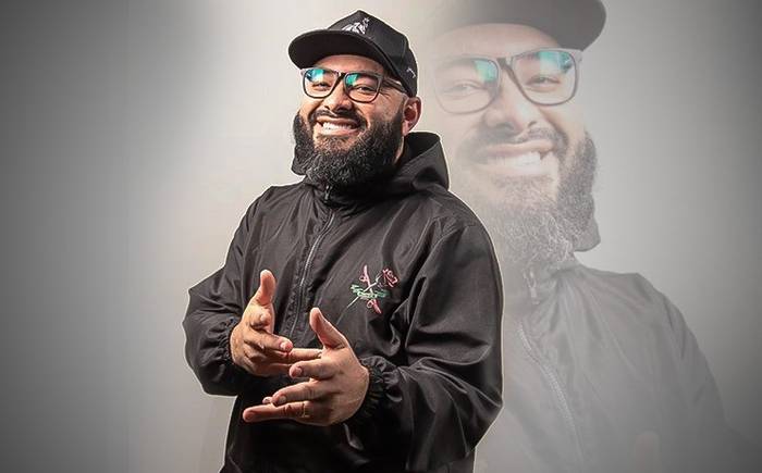 Tiago Deliti, um dos representantes das novas vozes do rap gospel