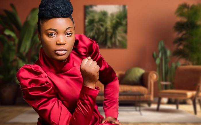 Naomi Kwemi é a conexão entre a música gospel da Angola com o Brasil