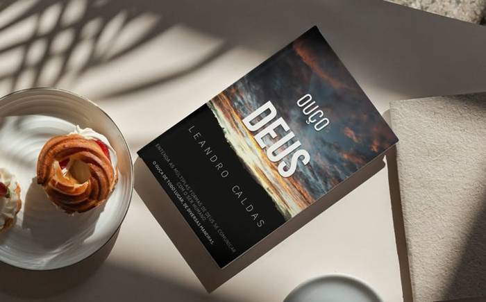 “Ouço Deus”, uma obra que vai se tornar o seu livro de cabeceira