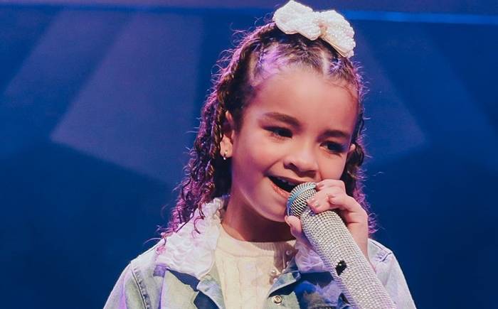 Conheça a cantora mirim Maria Pita, o novo talento da música gospel