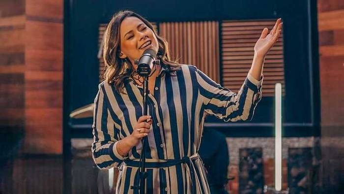 Ketlyn Elisama estreia no cenário da música gospel com o single “Não Pare de Adorar”