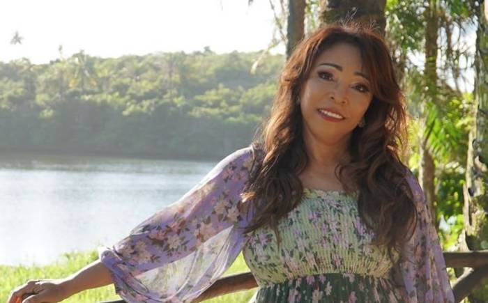 Dera Barbosa lança o single “A Unção de Deus” e leva cristãos à adoração