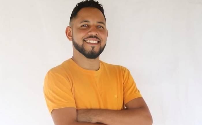 Douglas Santos lança “Digno é o Cordeiro”, o segundo single de sua carreira