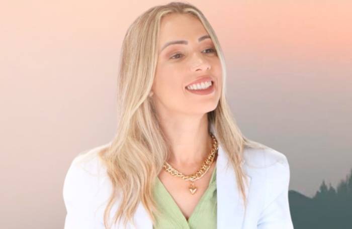 Rose Jacobina lança novo single "Abraão" após vencer desânimo na carreira musical