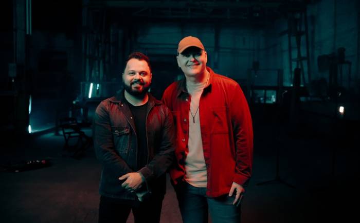 Henrique Figueira feat. Klebson Kollins na linda canção “Milagre de Deus”