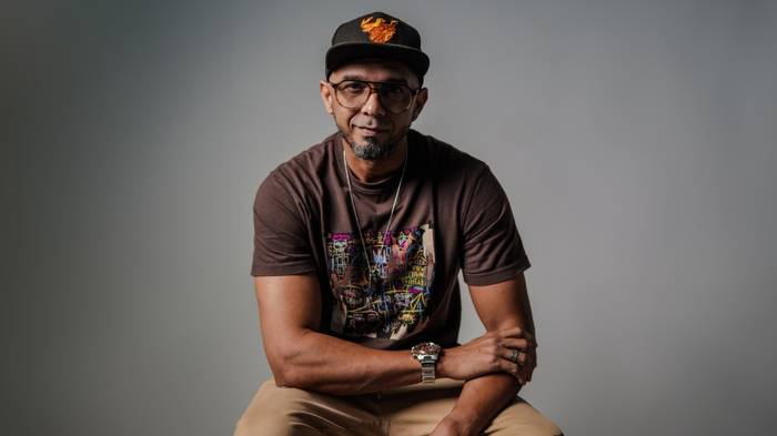 Emerson Bruno lança releitura do clássico “Autor da Minha Fé”, do grupo Logos