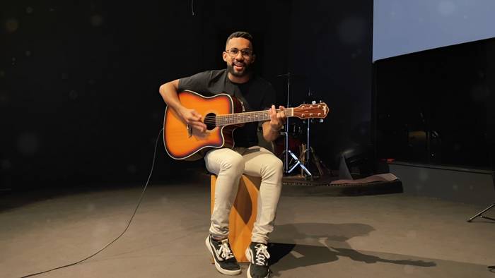 Junior Ferraz lança o single natalino "O Rei Jesus Nasceu" pelo selo Nova Fase Music