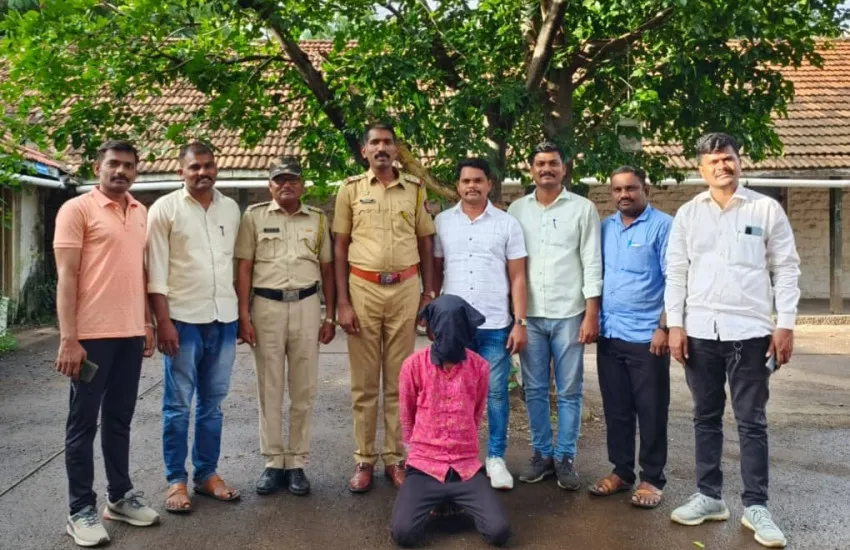 दरोडे व बळजबरीने चोरी करणाऱ्या अट्टल गुन्हेगाराला कर्जत पोलिसांच्या जाळ्यात