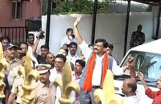संजय राऊतांना अखेर ईडीकडून अटक…