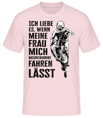 Ich Liebe Meine Frau Mountainbike Fahren - Männer Basic T-Shirt - Rosa - Vorne