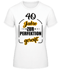 40 Jahre Gereift · Frauen Basic T-Shirt