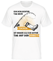 Ein Schlechter Tag Beim Fischen · Männer Basic T-Shirt