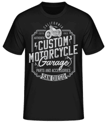 Custom Motorcycle Garage · Pánské basic tričko