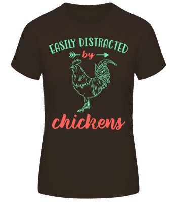 Distracted By Chickens - Frauen Basic T-Shirt - Braun - Vorne