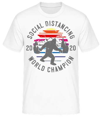 Social Distancing Champion 2020 - Männer Basic T-Shirt - Weiß - Vorne