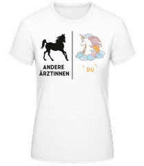 Andere Ärztinnen Du · Frauen Basic T-Shirt