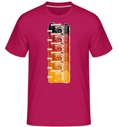 Popart Retro Camera -  Shirtinator Men's T-Shirt - Magenta - Front