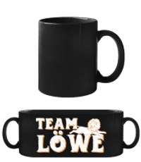  Team Löwe - Schwarze Tasse - Schwarz - Vorne