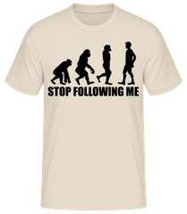 Stop Following Me · Männer Basic T-Shirt
