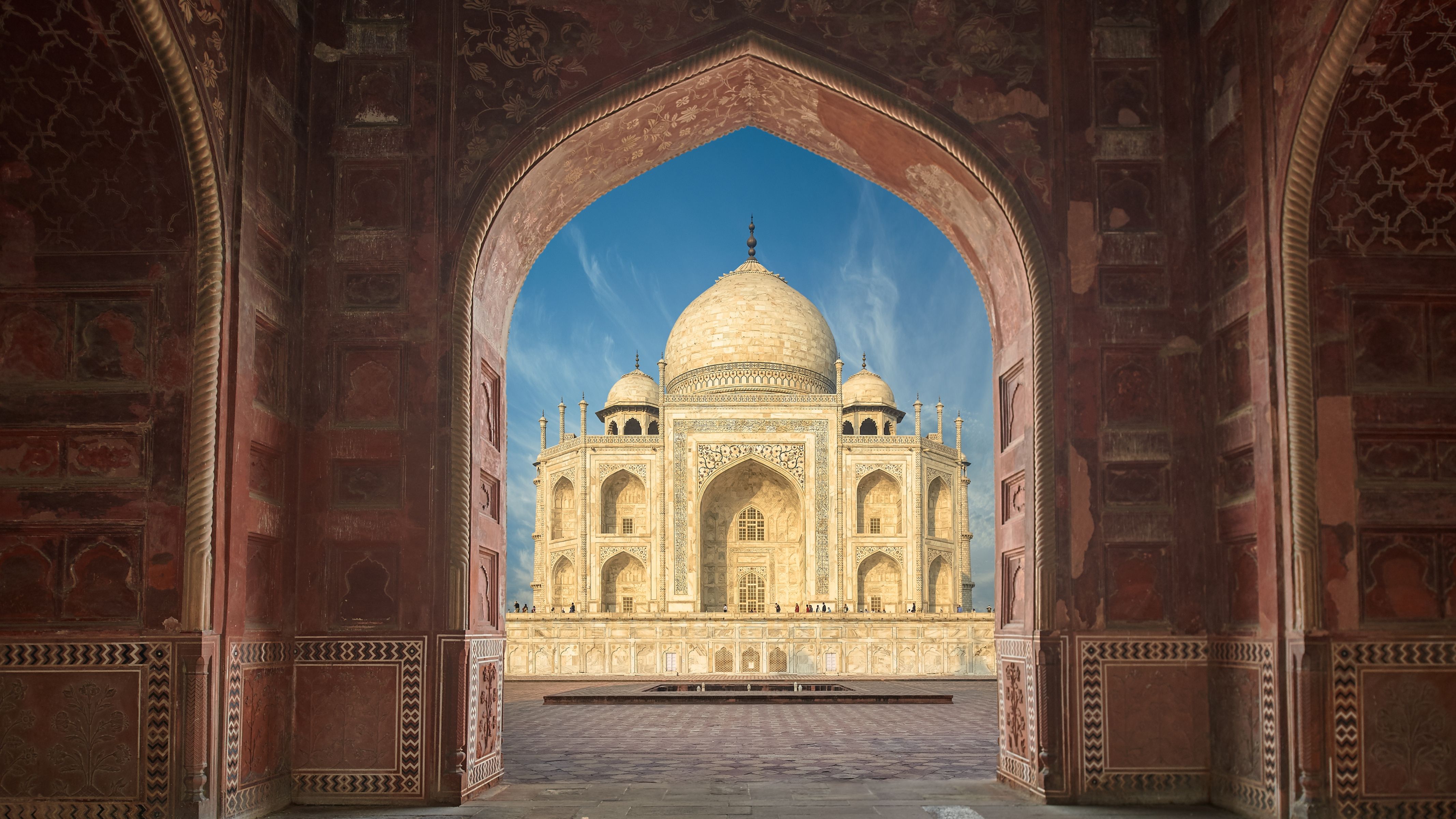 2 Taj Mahal: A Symbol of Love and A World Heritage