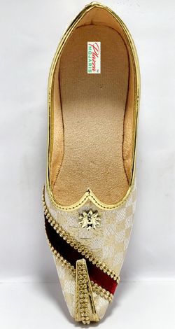 PLAZA FOOT WEAR  241