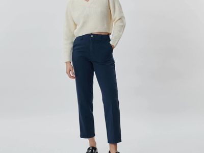 Pantalón cónico