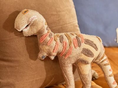 Peluche dinosaurio