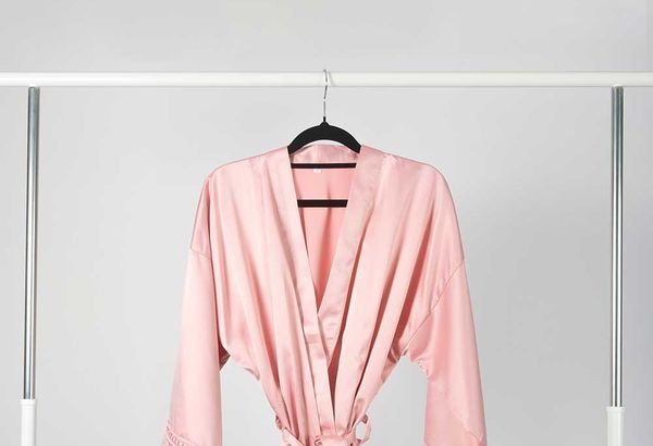 Mila Satin Lace Bridal Party Robe – Dusty Rose