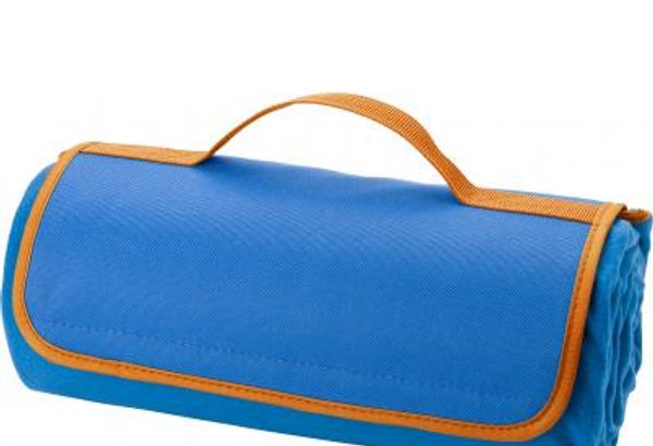 Fleece picnic blanket with waterproof PEVA