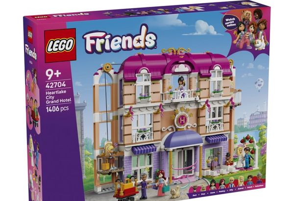 LEGO 42704 Friends Grand Hotel w Mieście Heartlake