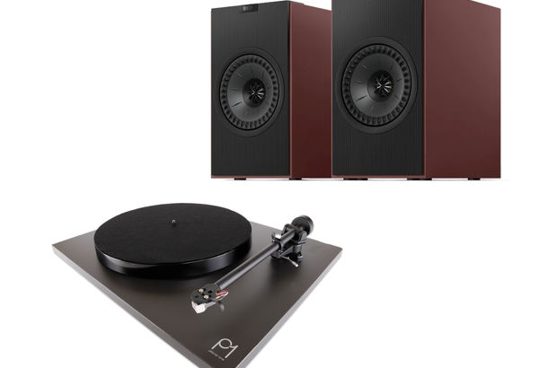 BUNDLE DEAL: KEF Coda W and Rega Planar 1 - Black / Vintage…