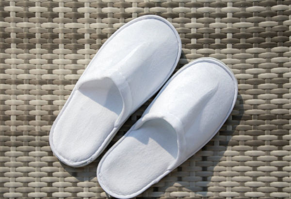 Par de pantuflas femeninas desechables (talla única…